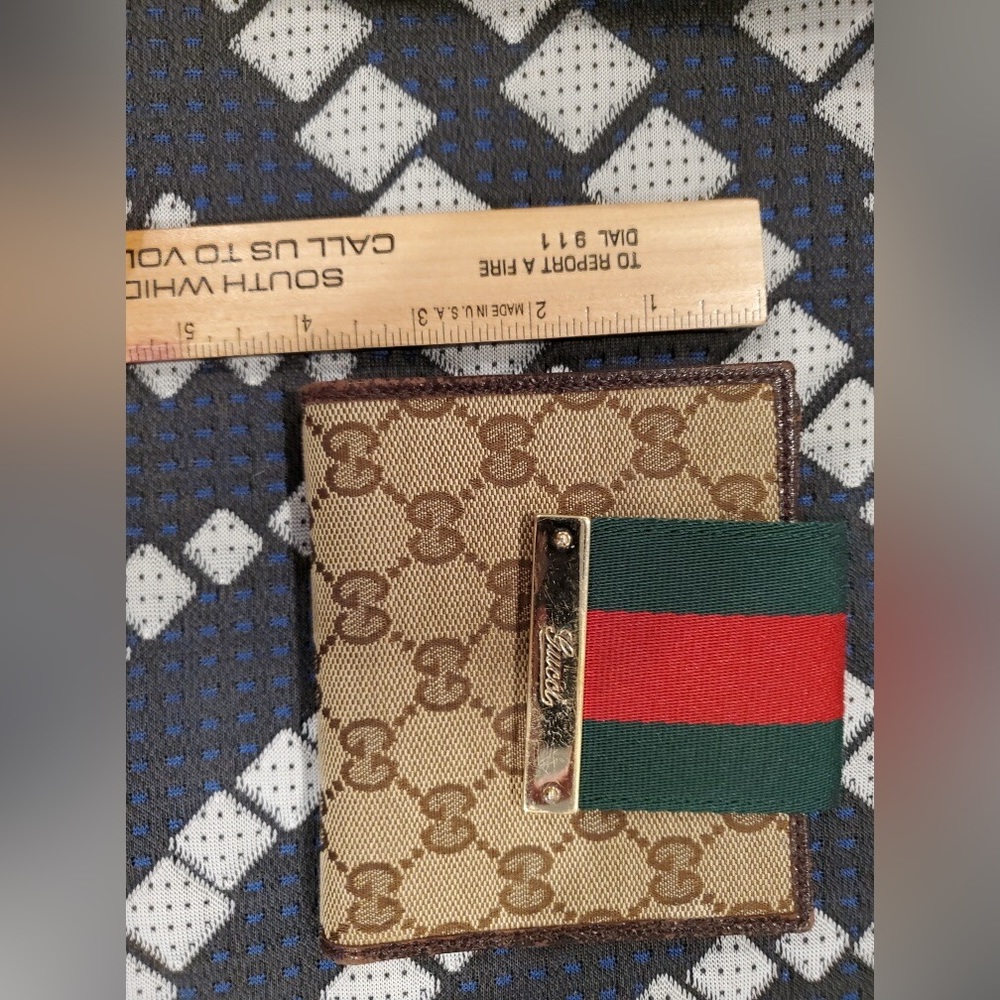 Authentic Gucci clutch and wallet